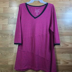 lur fashion for change Size Medium Pink/Gray-Black V-Neck 3/4 Sleeve Top